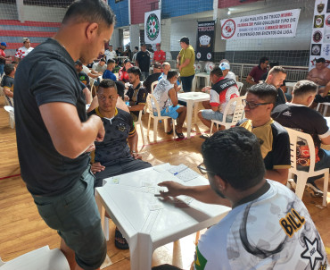 Foto 54: Quatá sedia primeira etapa do 6º Campeonato Estadual de Truco