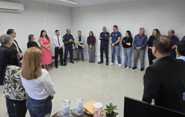 Foto 18: Homenagem reconhece 28 anos de serviços prestados pelo delegado Marcelo Petuba Llombert a Quatá