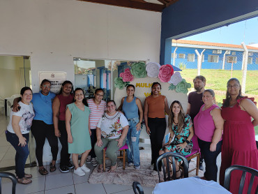 Foto 21: CRAS realiza café especial em comemoração ao Dia das Mulheres