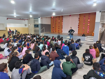 Foto 26: Ação educativa em combate e Dengue e o Escorpião